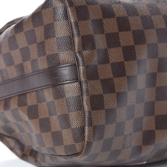 Louis Vuitton comes with strap,lock & keys - Picture 4 of 7